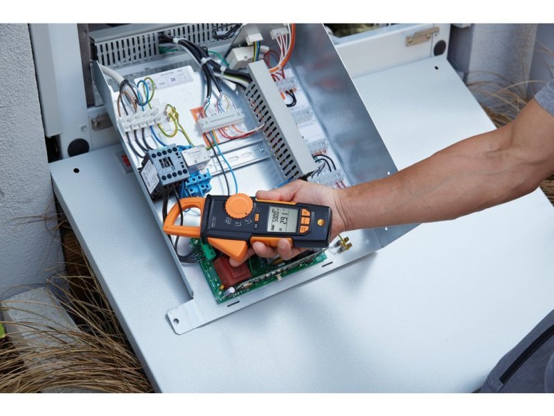 Testo 770-1 - Kliešťový multimeter 400 A AC/DC